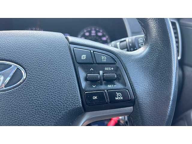 Hyundai TUCSON TUCSON 1.6 GDi SE Nav 5dr 2WD WHITE