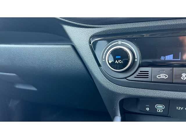 Hyundai i10 I10 1.2 [79] Premium 5dr Auto [Nav]