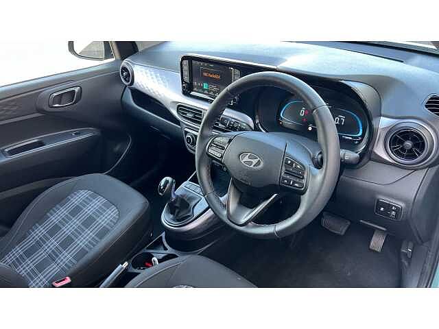 Hyundai i10 I10 1.2 [79] Premium 5dr Auto [Nav]