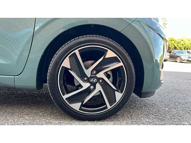 Hyundai i10 I10 1.2 [79] Premium 5dr Auto [Nav]