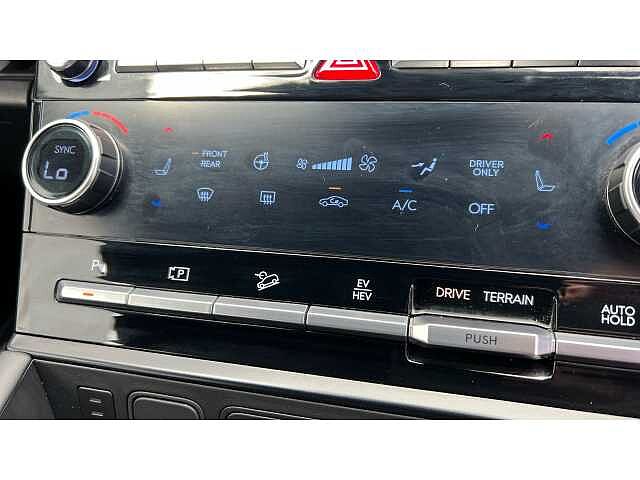 Hyundai Santa Fe SANTA FE 1.6 TGDi Plug-in Hybrid Calligraphy 5dr 4WD Auto