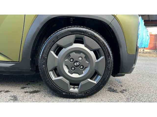 Hyundai INSTER Inster 5Dr HAT 85kW Cross 49kWh Amazonas Green