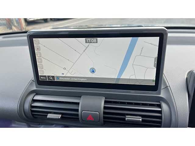 Hyundai INSTER Inster 5Dr HAT 85kW Cross 49kWh Amazonas Green