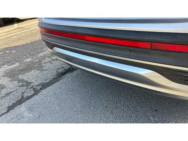 Hyundai SANTA FE SANTA FE 1.6 TGDi Plug-in Hybrid Ultimate 5dr 4WD Auto SILVER