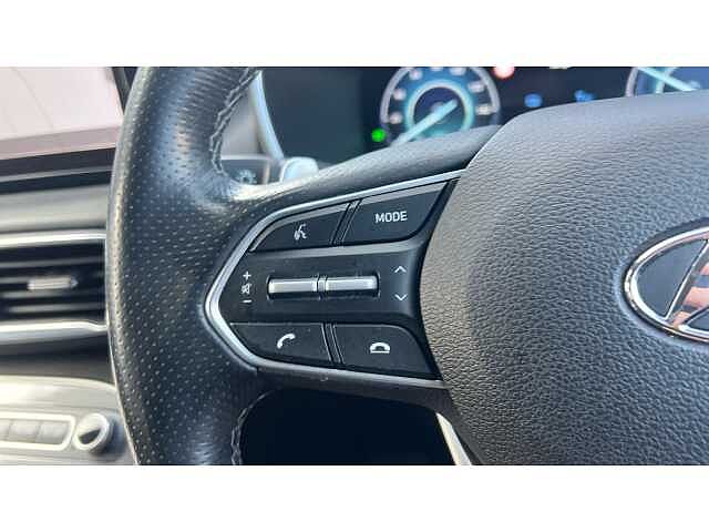 Hyundai SANTA FE SANTA FE 1.6 TGDi Plug-in Hybrid Ultimate 5dr 4WD Auto SILVER