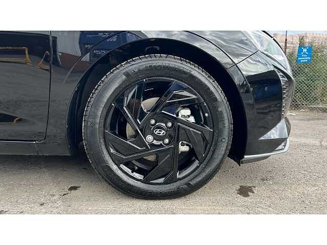 Hyundai I20 I20 1.0T GDi 90 Black Line 5dr Phantom Black