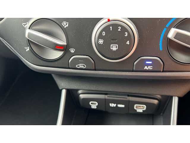 Hyundai I20 I20 1.0T GDi 90 Black Line 5dr Phantom Black