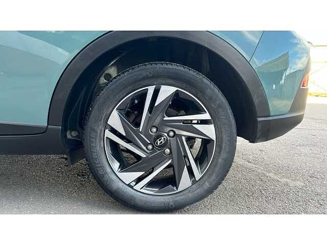 Hyundai BAYON BAYON 1.0 TGDi 48V MHEV SE Connect 5dr GREEN