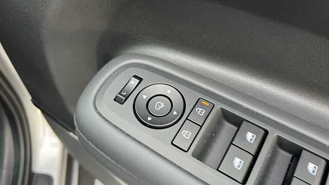Hyundai SANTA FE Santa FE 7st 1.6TGDi Phev Clgy AU 4WD Typhoon Silver
