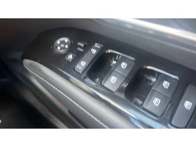 Hyundai TUCSON 1.6 TGDi Hybrid 230 Ultimate 5dr 2WD Auto WHITE