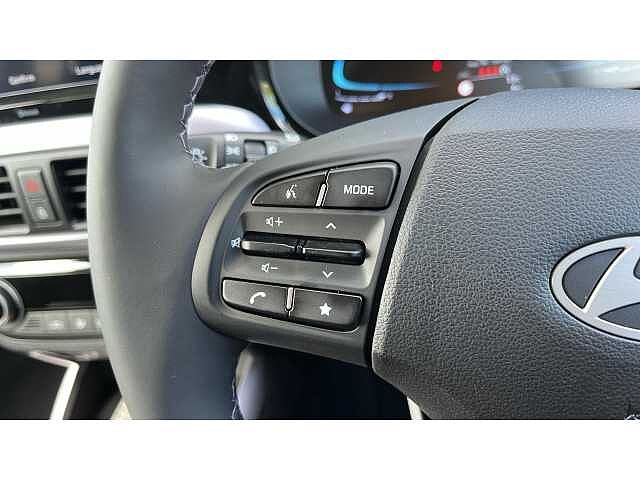 Hyundai I10 i10 5Dr HAT 1.2 MPi 79ps Premium NAV AU Meta Blue