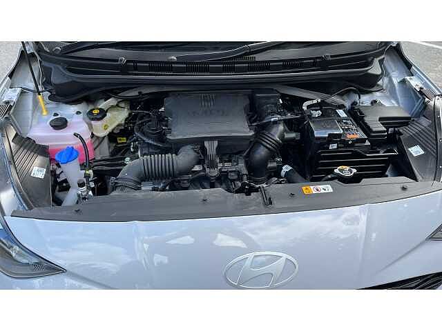 Hyundai I10 i10 5Dr HAT 1.0 MPi 63ps AdvancePlus Pack NAV Lumen Gray