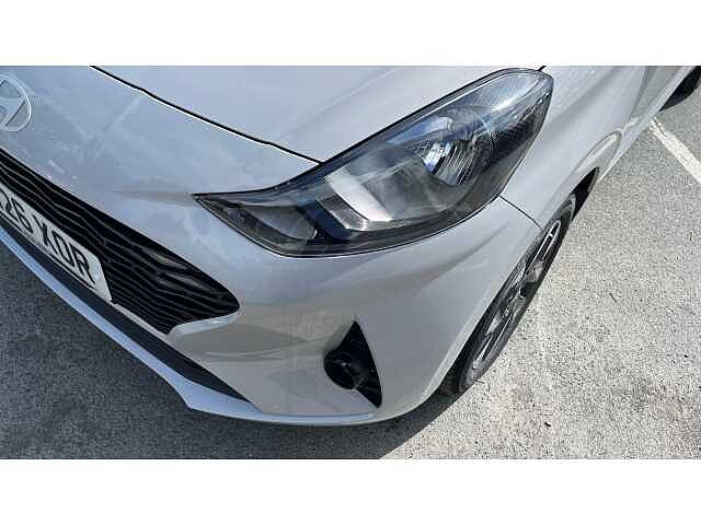 Hyundai I10 i10 5Dr HAT 1.0 MPi 63ps AdvancePlus Pack NAV Lumen Gray
