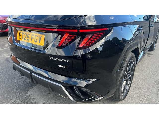 Hyundai TUCSON TUCSON 1.6T Plug-in Hybrid N Line S 5dr Auto Abyss Black Prl
