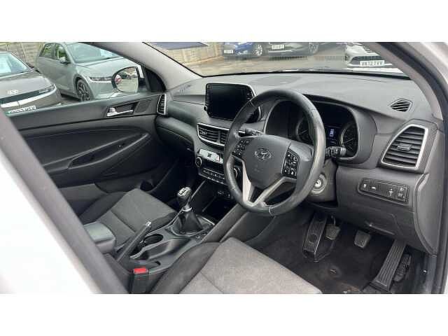 Hyundai TUCSON TUCSON 1.6 GDi SE Nav 5dr 2WD WHITE