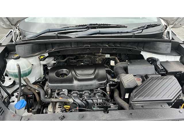 Hyundai TUCSON TUCSON 1.6 GDi SE Nav 5dr 2WD WHITE