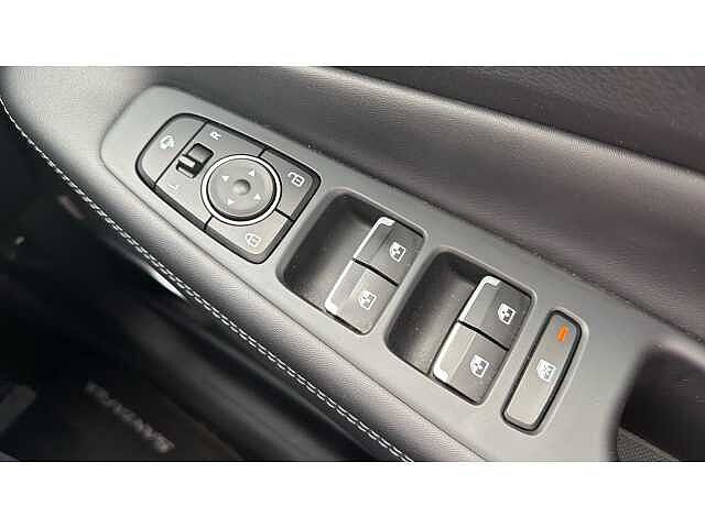 Hyundai Santa Fe SANTA FE 1.6 TGDi Hybrid Ultimate 5dr Auto