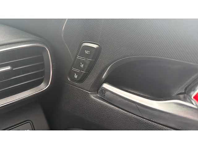 Hyundai Santa Fe SANTA FE 1.6 TGDi Hybrid Ultimate 5dr Auto