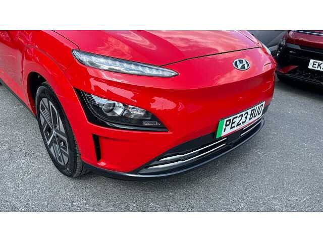 Hyundai KONA KONA 100kW SE Connect 39kWh 5dr Auto Ignite Red