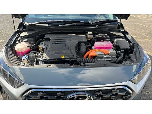 Hyundai Ioniq IONIQ 1.6 GDi Hybrid Premium SE 5dr DCT