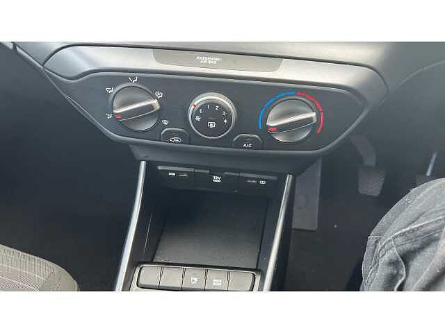 Hyundai I20 I20 1.0T GDi 48V MHD SE Connect 5dr BLUE
