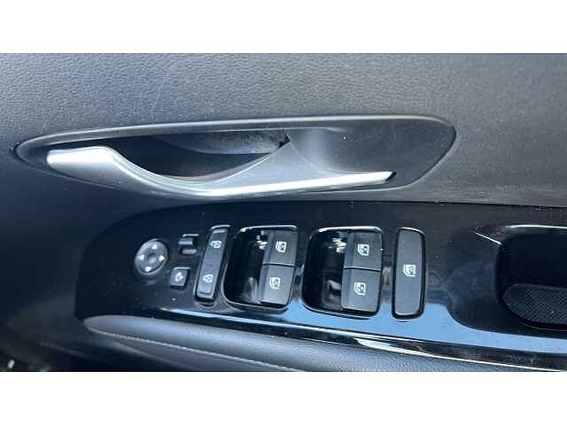 Hyundai TUCSON TUCSON 1.6 TGDi Hybrid 230 Ultimate 5dr 2WD Auto White