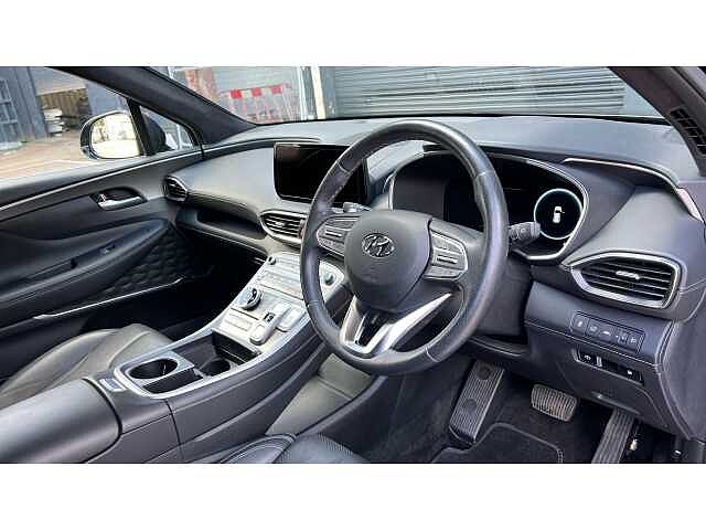 Hyundai SANTA FE SANTA FE 1.6 TGDi Plug-in Hybrid Ultimate 5dr 4WD Auto BLACK