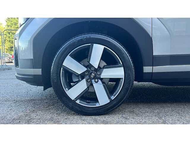Hyundai SANTA FE SANTA FE 1.6 TGDi 239 Hybrid Premium 5dr 4WD Auto Typhoon Silver