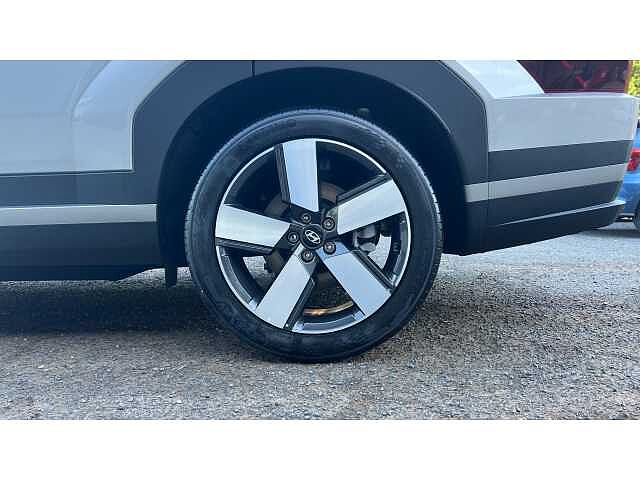 Hyundai SANTA FE SANTA FE 1.6 TGDi 239 Hybrid Premium 5dr 4WD Auto Typhoon Silver