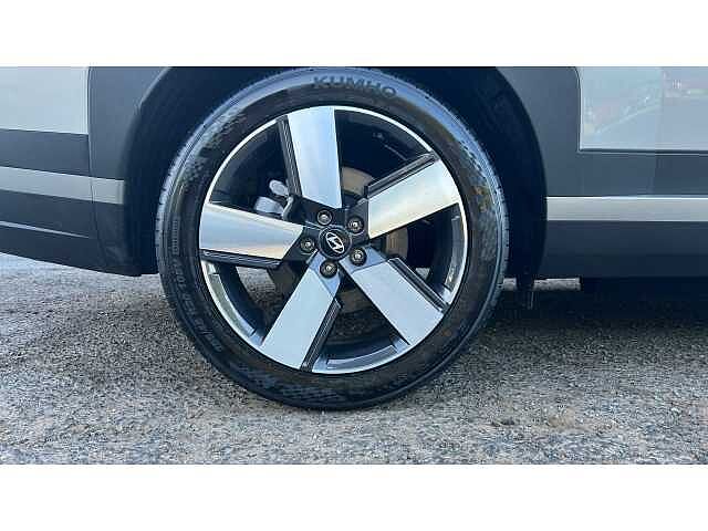 Hyundai SANTA FE SANTA FE 1.6 TGDi 239 Hybrid Premium 5dr 4WD Auto Typhoon Silver