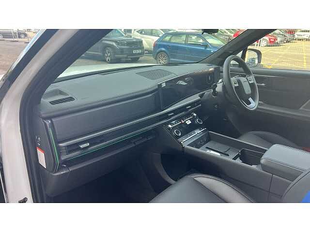 Hyundai SANTA FE SANTA FE 1.6 TGDi 239 Hybrid Calligraphy 5dr 4WD Auto Creamy White