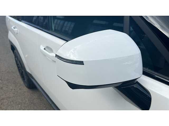 Hyundai SANTA FE SANTA FE 1.6 TGDi 239 Hybrid Calligraphy 5dr 4WD Auto Creamy White