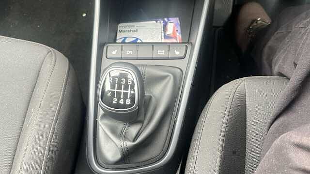 Hyundai Bayon Bayon HAT 1.0 T-gdi 90PS Black Line