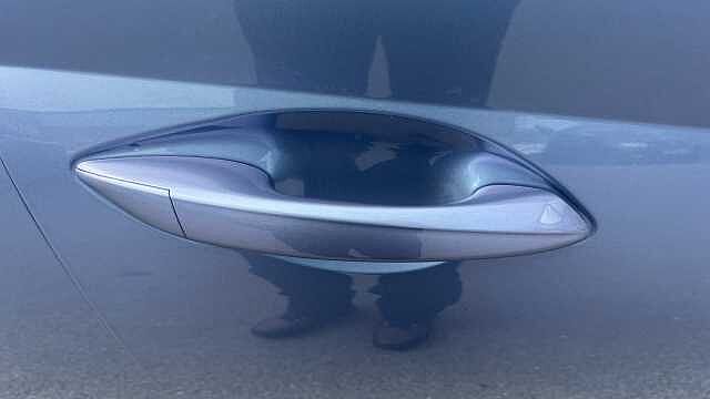 Hyundai Bayon Bayon HAT 1.0 T-gdi 90PS Black Line