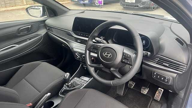 Hyundai Bayon Bayon HAT 1.0 T-gdi 90PS Black Line