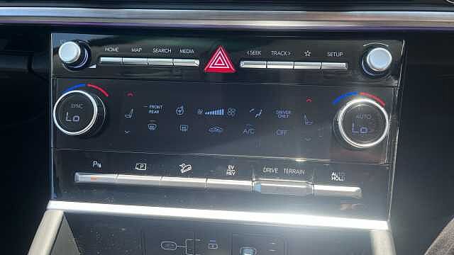 Hyundai SANTA FE SANTA FE 1.6 TGDi Plug-in Hybrid Premium 5dr 4WD Auto Pebble Blue