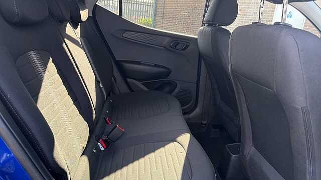 Hyundai i10 1.2 MPi Premium 5dr Auto Petrol Hatchback