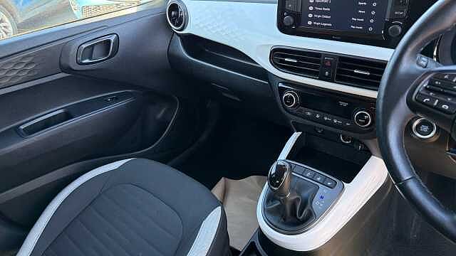 Hyundai i10 1.2 MPi Premium 5dr Auto Petrol Hatchback