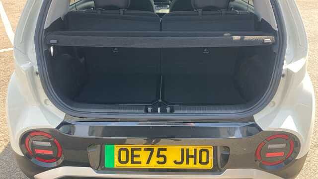 Hyundai INSTER 85kW 02 49kWh 5dr Auto Electric Hatchback Natural Ivory