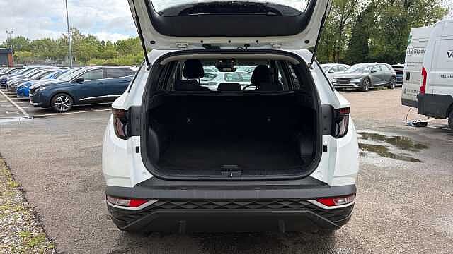Hyundai TUCSON 1.6 TGDi SE Connect 5dr 2WD Petrol Estate White
