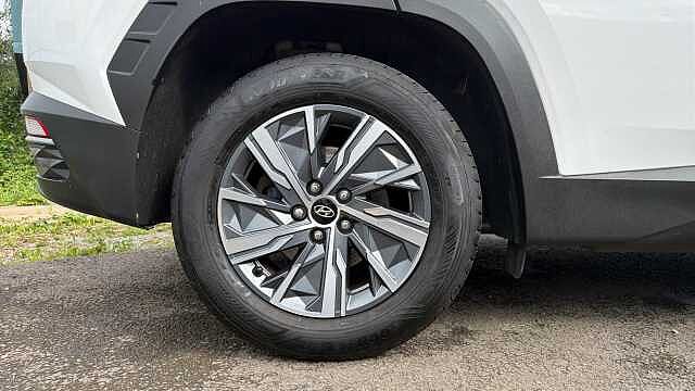 Hyundai TUCSON 1.6 TGDi SE Connect 5dr 2WD Petrol Estate White
