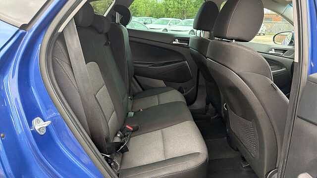 Hyundai TUCSON 1.6 GDi SE Nav 5dr 2WD Petrol Estate Blue