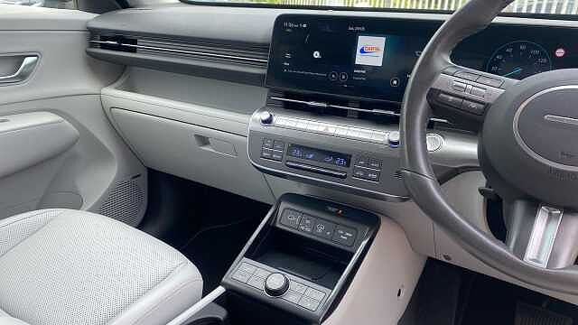 Hyundai KONA 1.6 GDi Hybrid Ultimate 5dr DCT Hybrid Hatchback Red