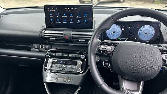 Hyundai INSTER 85kW 01 49kWh 5dr Auto Electric Hatchback