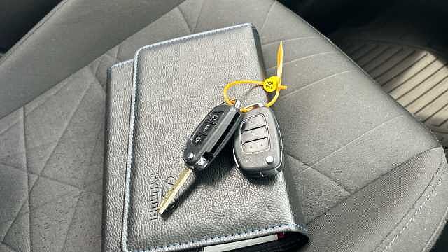 Hyundai BAYON 1.0 TGDi 48V MHEV Premium 5dr DCT Petrol Hatchback