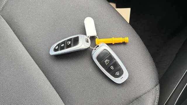 Hyundai TUCSON 1.6 TGDi 48V MHD Premium 5dr 2WD DCT Petrol Estate