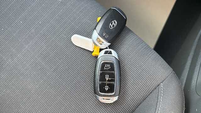Hyundai KONA 1.6 GDi Hybrid Premium 5dr DCT Hybrid Hatchback