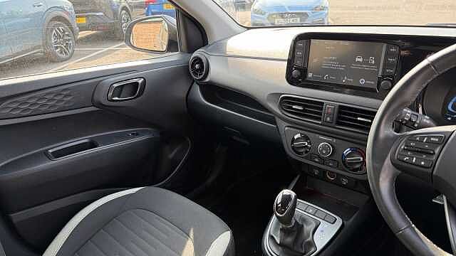 Hyundai i10 1.0 Advance 5dr Auto Petrol Hatchback