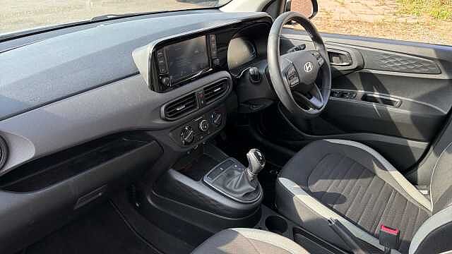 Hyundai i10 1.0 Advance 5dr Auto Petrol Hatchback