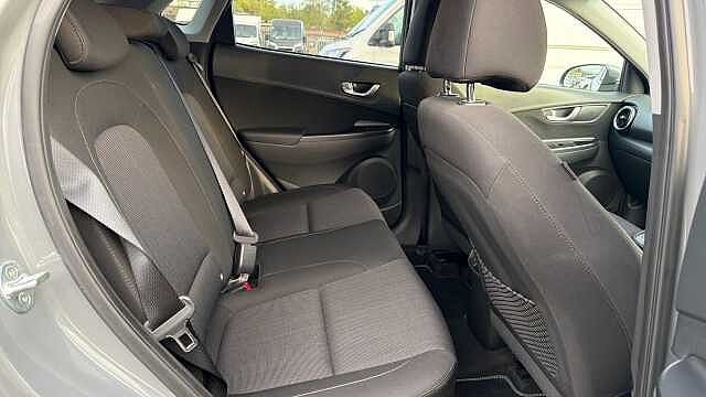 Hyundai KONA 1.6 GDi Hybrid Premium 5dr DCT Hybrid Hatchback Grey